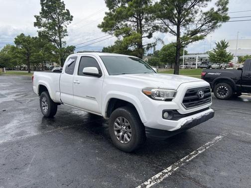 2016 Toyota Tacoma SR5
