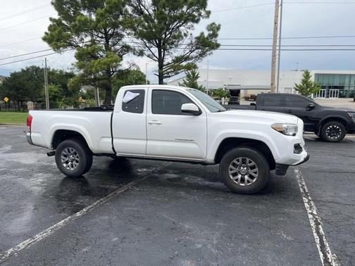 2016 Toyota Tacoma SR5