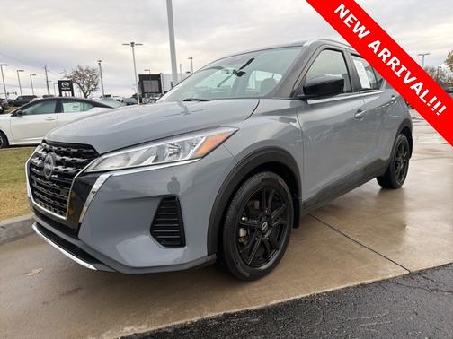 2023 Nissan Kicks SV