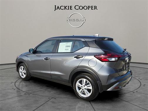 2025 Nissan Kicks S