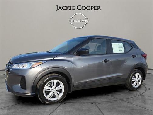 2025 Nissan Kicks S