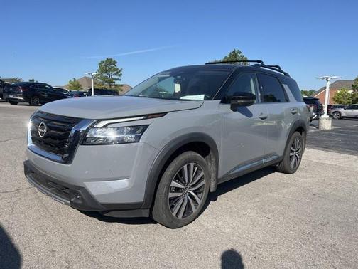 2022 Nissan Pathfinder Platinum 4WD