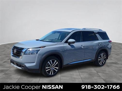 2025 Nissan Pathfinder Platinum FWD