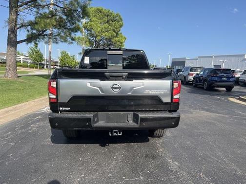 2020 Nissan Titan Platinum Reserve