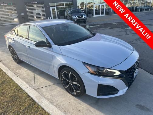 2023 Nissan Altima 2.5 SR