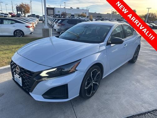 2023 Nissan Altima 2.5 SR