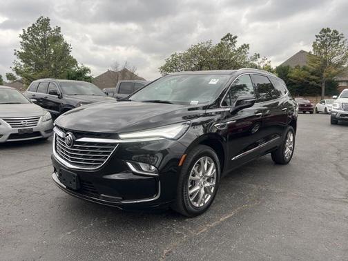 2022 Buick Enclave AWD Essence