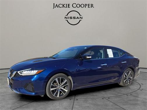 2023 Nissan Maxima SV