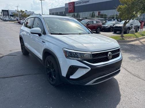 2022 Volkswagen Taos 1.5T SE