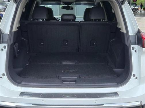 2024 Nissan Rogue Platinum