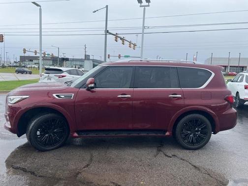2021 INFINITI QX80 Luxe