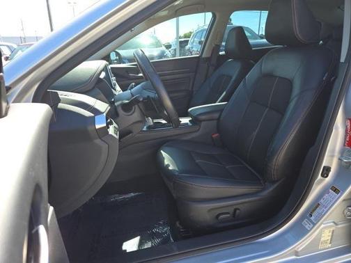 2022 Nissan Altima SR FWD