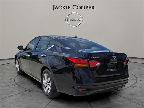 2025 Nissan Altima S FWD