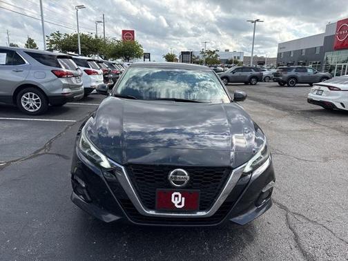 2020 Nissan Altima Platinum FWD