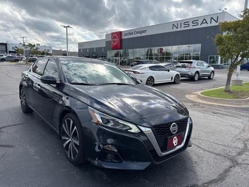2020 Nissan Altima Platinum FWD