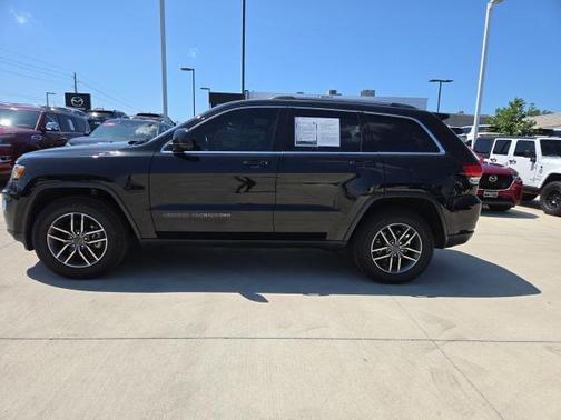 2020 Jeep Grand Cherokee Laredo
