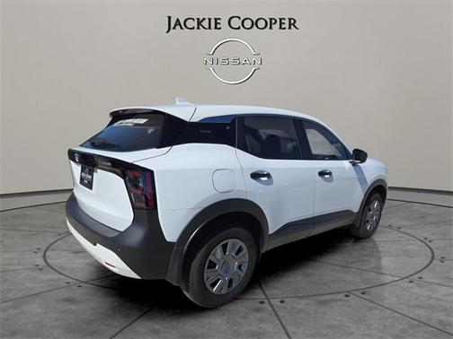 2025 Nissan Kicks S