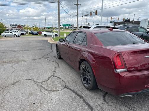 2019 Chrysler 300 Touring