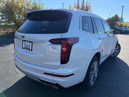 2023 Cadillac XT6 Premium Luxury AWD