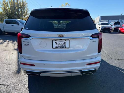2023 Cadillac XT6 Premium Luxury AWD