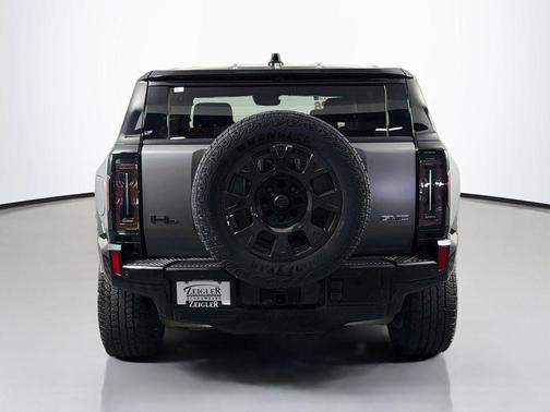 Magnus Gray Matte 2026 GMC HUMMER EV SUV 3X