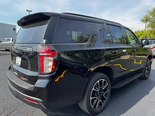 2022 Chevrolet Tahoe 4WD RST