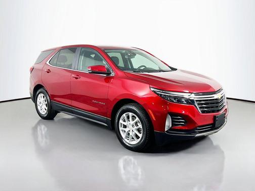 Radiant Red Tintcoat 2023 Chevrolet Equinox 1LT