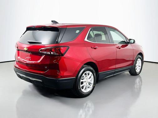 Radiant Red Tintcoat 2023 Chevrolet Equinox 1LT