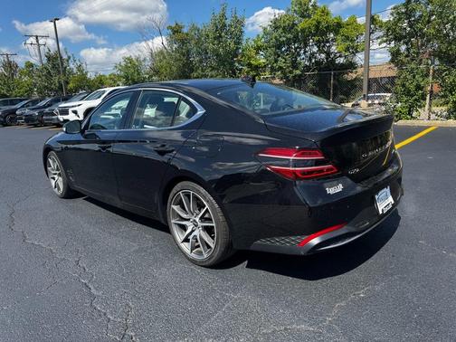 2022 Genesis G70 2.0T AWD