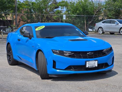 2023 Chevrolet Camaro RWD Coupe LT1