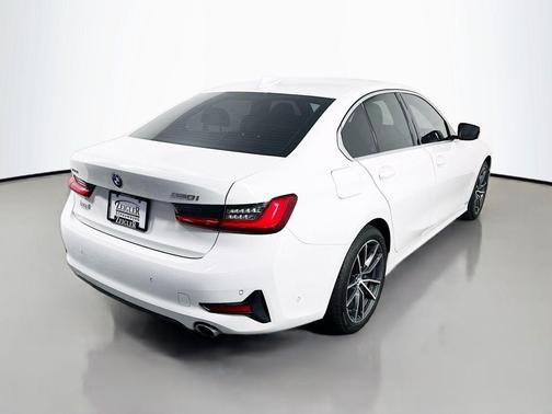 2020 BMW 330 i xDrive