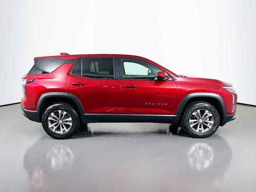 Radiant Red Tintcoat 2026 Chevrolet Equinox 1LT