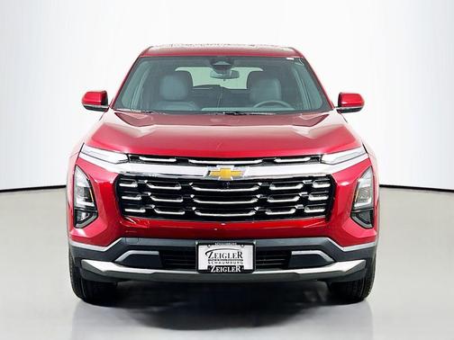 Radiant Red Tintcoat 2026 Chevrolet Equinox 1LT