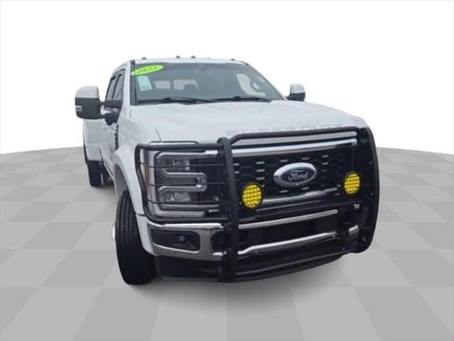 2023 Ford F-450 Lariat