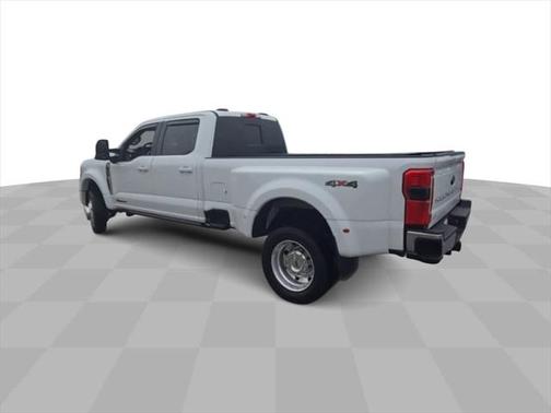 2023 Ford F-450 Lariat