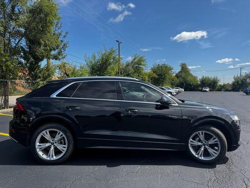 2022 Audi Q8 55 Prestige