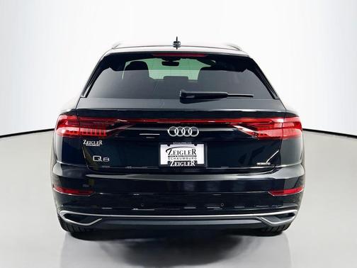 2022 Audi Q8 55 Prestige