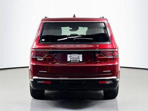 Velvet Red Pearlcoat 2023 Jeep Wagoneer Series II 4x4