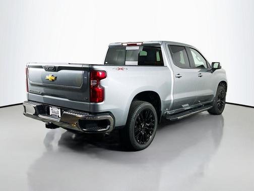 Sterling Gray Metallic 2026 Chevrolet Silverado 1500 LT