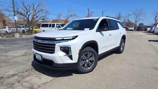 2025 Chevrolet Traverse LT