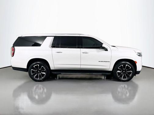2022 Chevrolet Suburban High Country