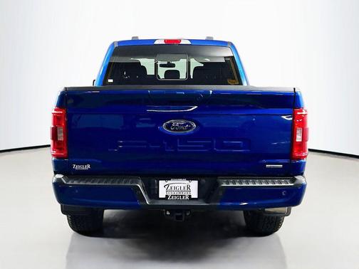 Blue 2022 Ford F-150 XLT