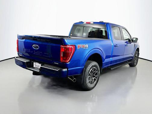 Blue 2022 Ford F-150 XLT