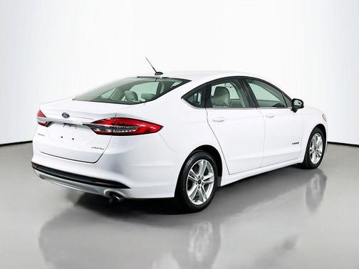 OXFORD WHITE 2018 Ford Fusion Hybrid S