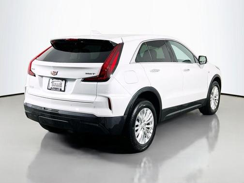 2024 Cadillac XT4 Luxury