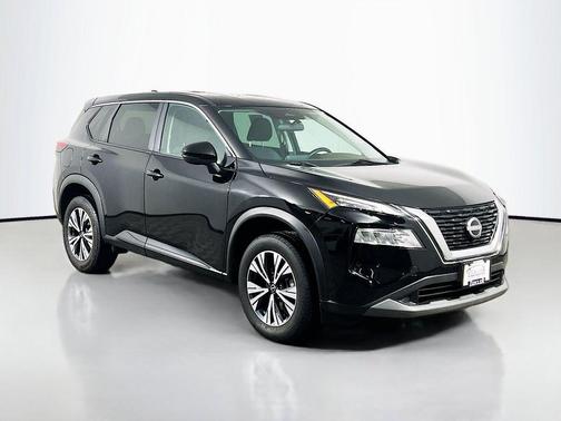 Super Black 2022 Nissan Rogue SV