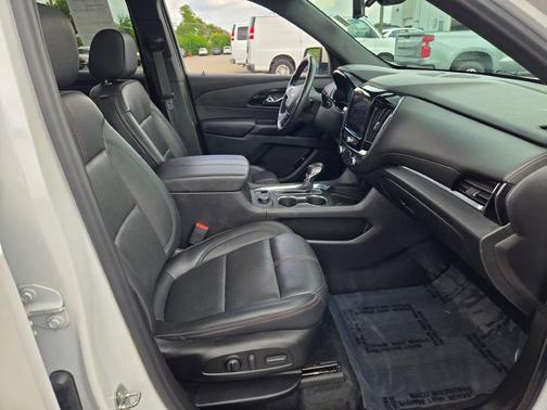 2022 Chevrolet Traverse RS