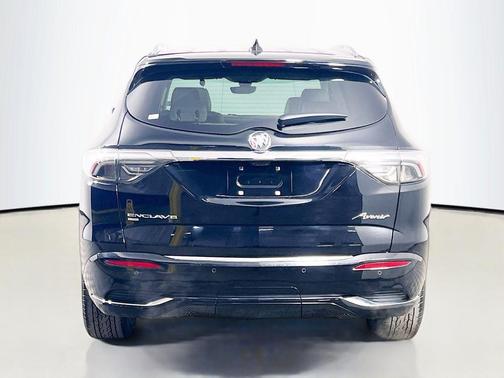 2022 Buick Enclave AWD Avenir