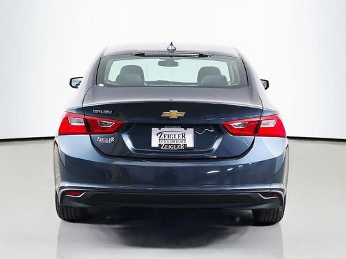 Shadow Gray Metallic 2020 Chevrolet Malibu 1LS