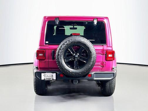 Limited Edition Tuscadero Pearlcoat 2022 Jeep Wrangler Unlimited Sahara